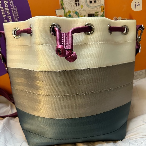 Harveys on Ice park hopper - Picture 1 of 7